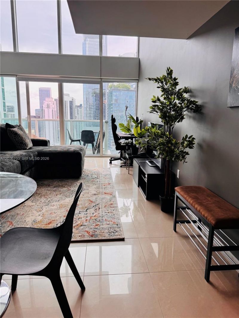 41 SE 5th , Unit 2204, Miami, FL 33131 Photo