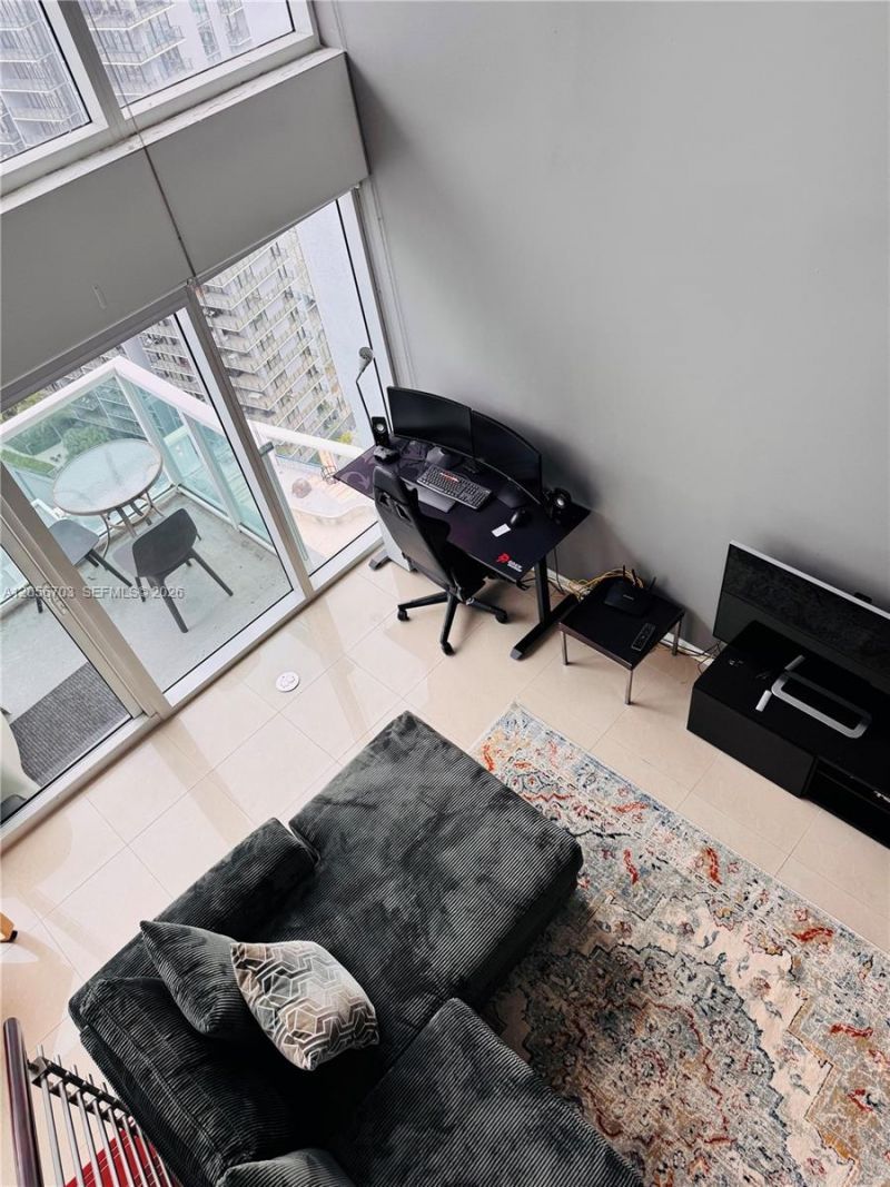 41 SE 5th , Unit 2204, Miami, FL 33131 Photo