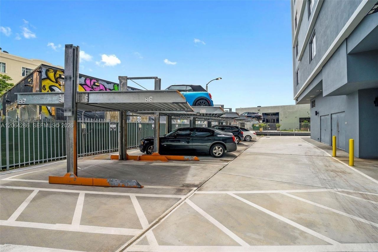 250 NW 24th St , Unit 2B, Miami, FL 33127 Photo