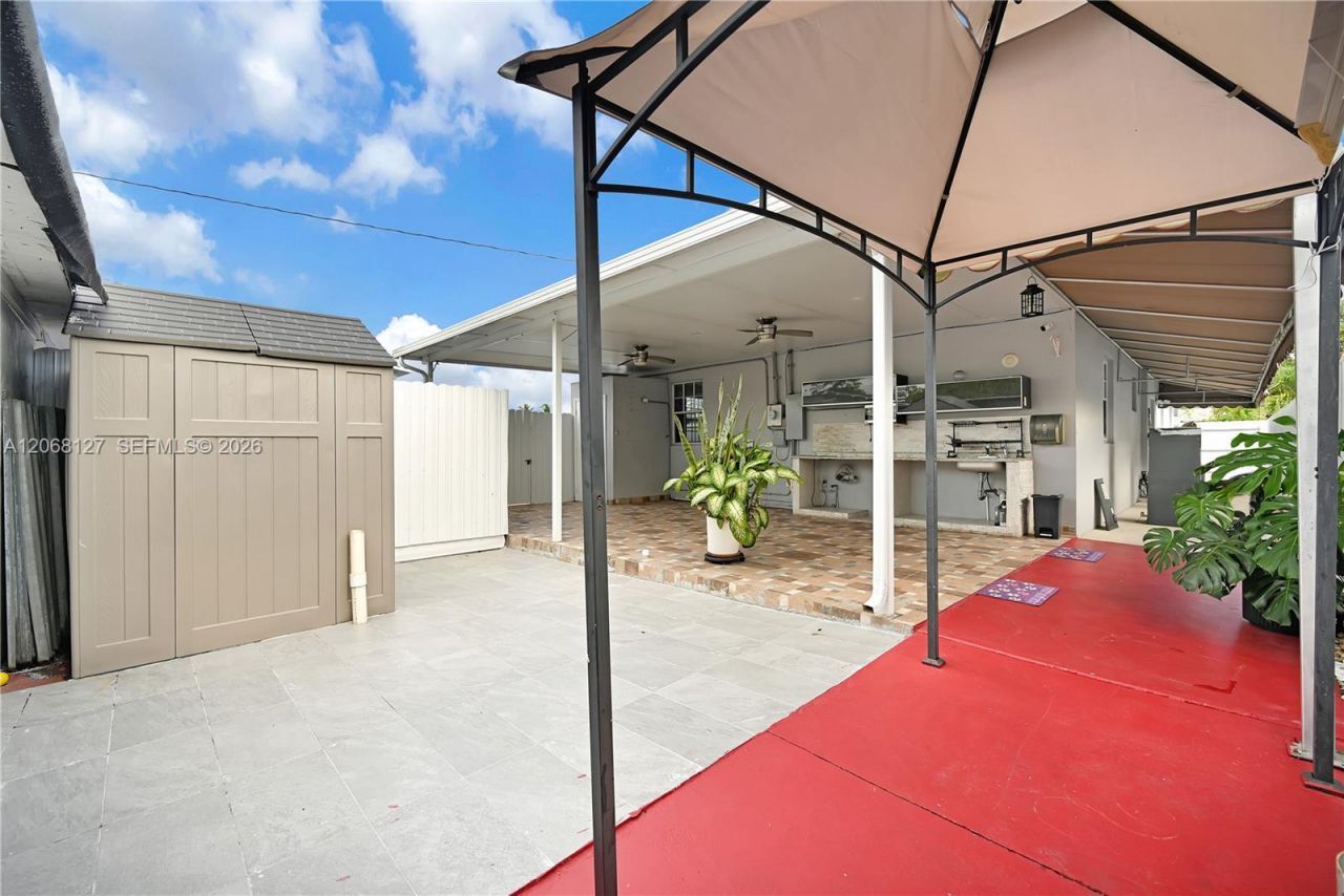 451 E 37st , Hialeah, FL 33013 Photo