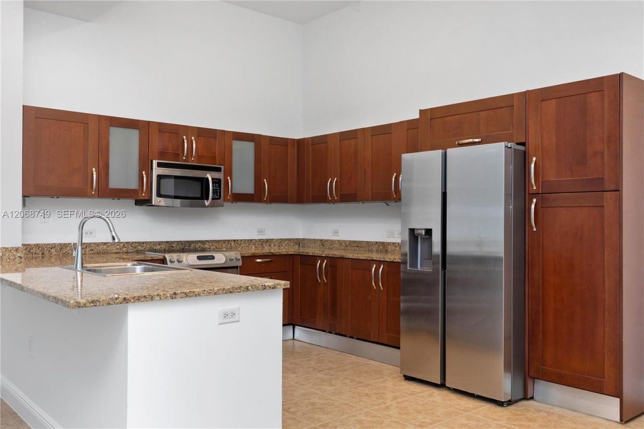 19900 E Country Club Dr , Unit 104, Aventura, FL 33180 Photo