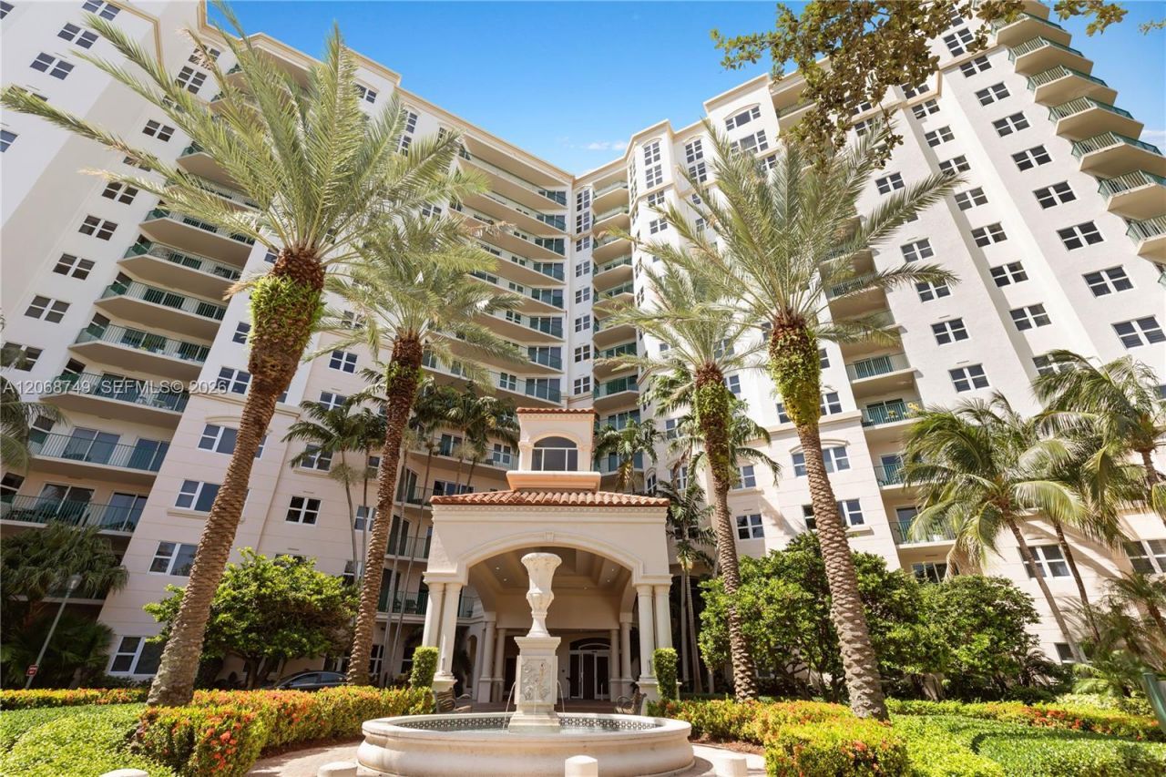 19900 E Country Club Dr , Unit 104, Aventura, FL 33180 Photo