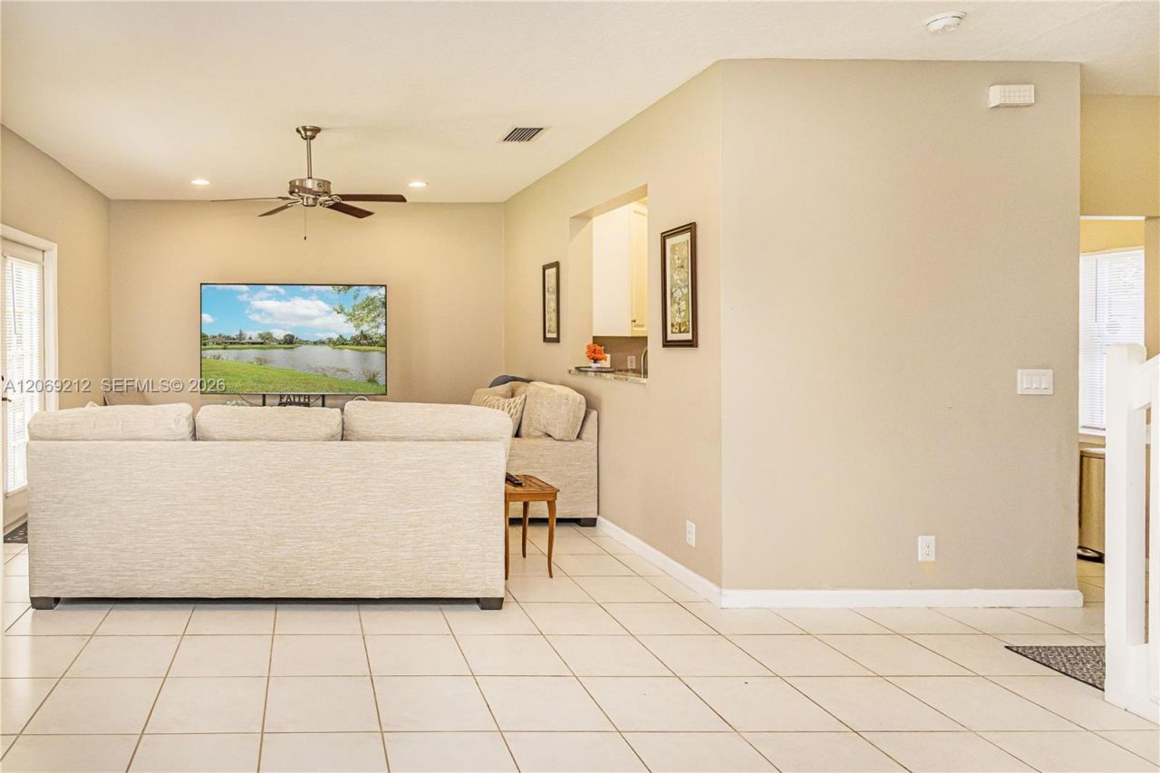 1647 Hawthorne Pl, Wellington, FL 33414 Photo