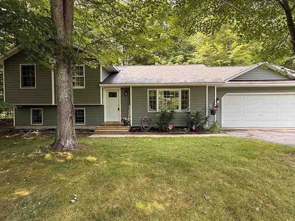 8514 Bent Pine Drive, Lake Ann, MI 49650