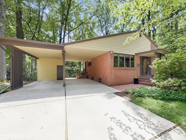 1300 GRINNELL ROAD, WILMINGTON, DE 19803