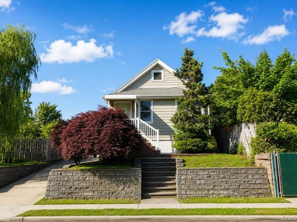 11 Osborn Avenue , Staten Island, NY 10308