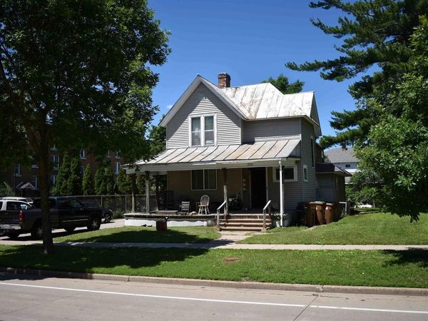 2240 MAIN STREET, Stevens Point, WI 54481