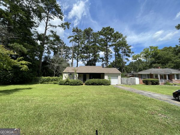110 Peter Street, Cochran, GA 31014