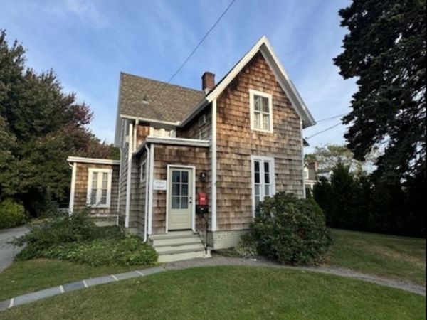 21 Broadway, Stonington, CT 06378