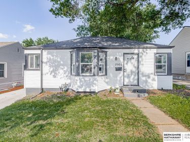 2505 S 60th Street, Omaha, NE 68106