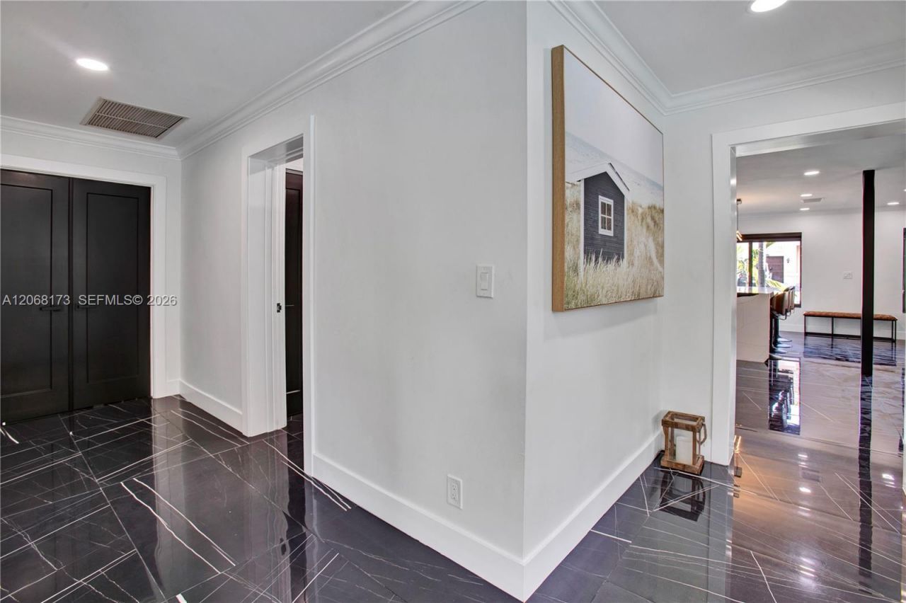 2457 NE 27th Ter, Fort Lauderdale, FL 33305 Photo