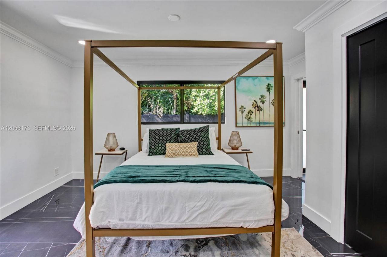 2457 NE 27th Ter, Fort Lauderdale, FL 33305 Photo