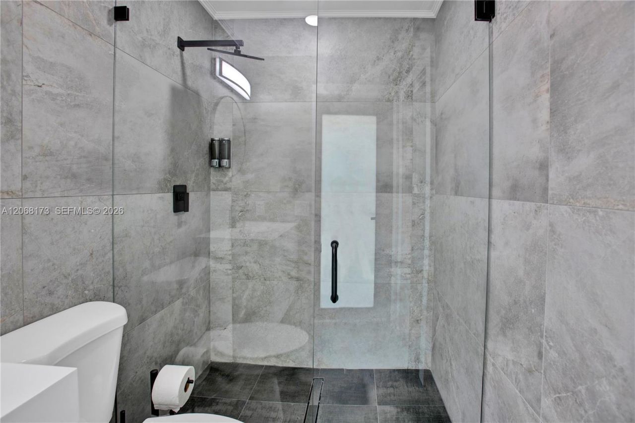 2457 NE 27th Ter, Fort Lauderdale, FL 33305 Photo
