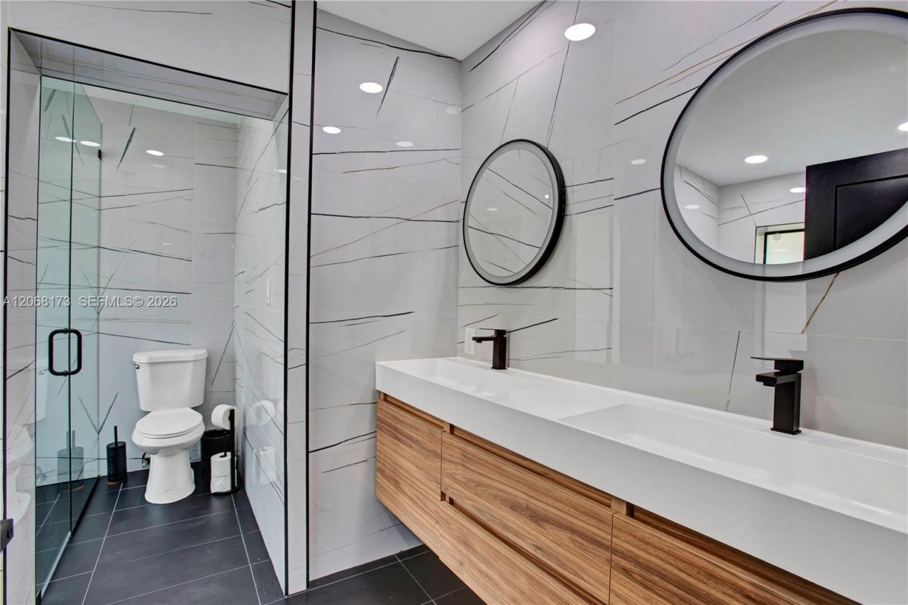 2457 NE 27th Ter, Fort Lauderdale, FL 33305 Photo