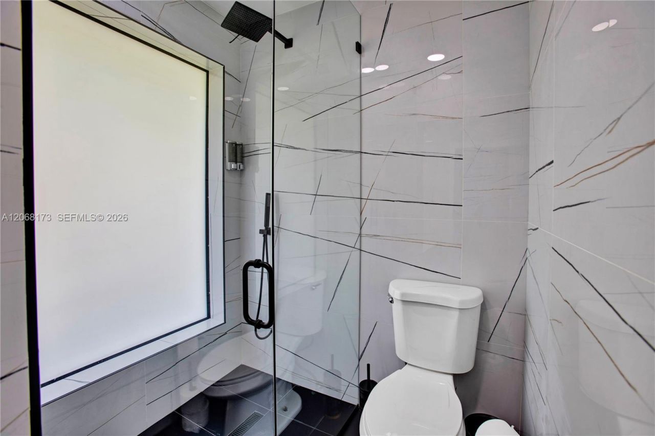 2457 NE 27th Ter, Fort Lauderdale, FL 33305 Photo