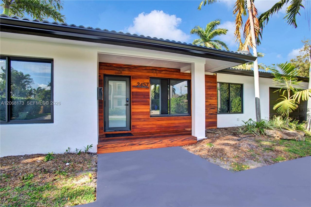 2457 NE 27th Ter, Fort Lauderdale, FL 33305 Photo