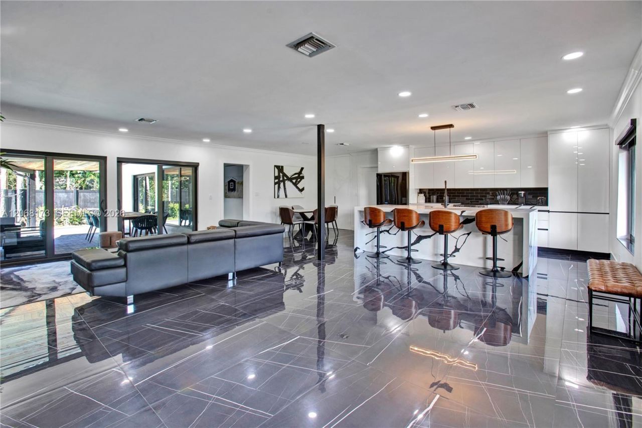 2457 NE 27th Ter, Fort Lauderdale, FL 33305 Photo