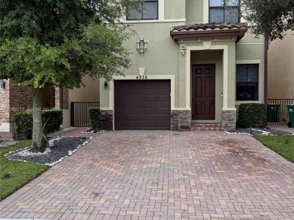 4926 NW 57th Ct , Tamarac, FL 33319