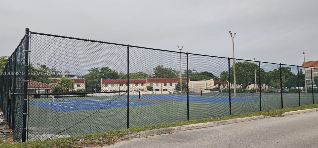 4168 Inverrary Dr, Unit 112, Lauderhill, FL 33319 Photo