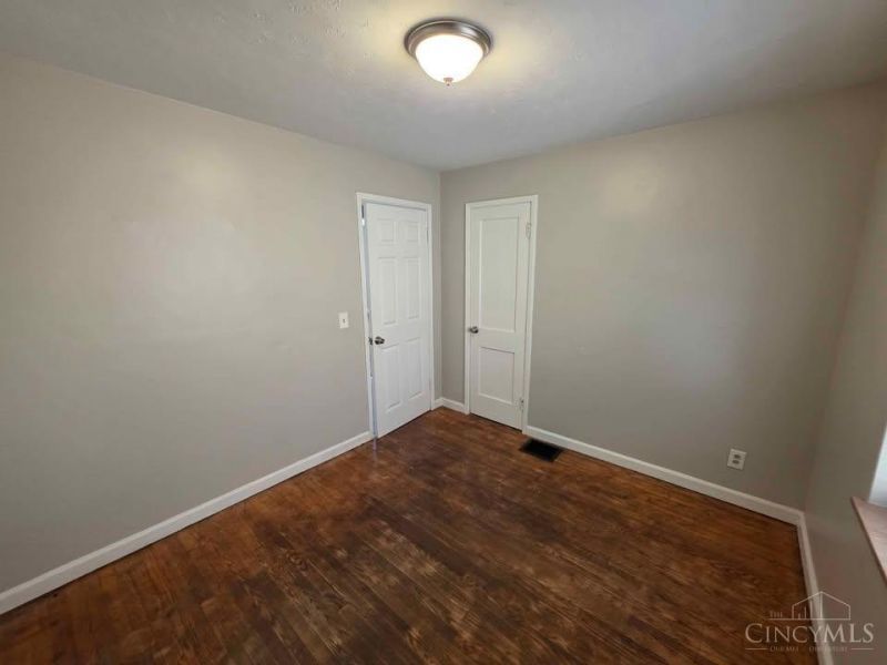 968 Delhi Avenue, Cincinnati, OH 45204 Photo 8