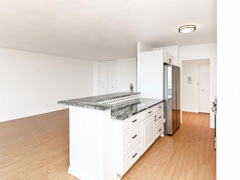 2324 Madison Road, Unit 1701, Cincinnati, OH 45208 Photo 10