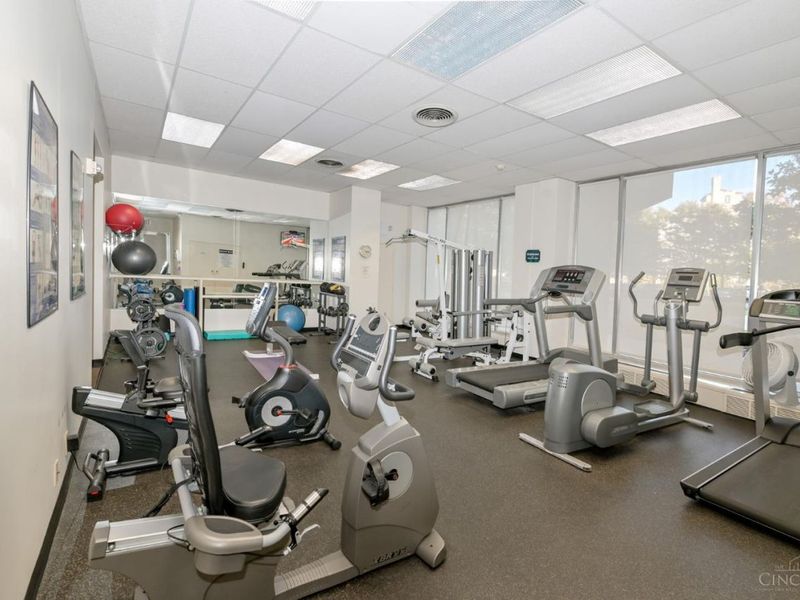 2324 Madison Road, Unit 1701, Cincinnati, OH 45208 Photo 32