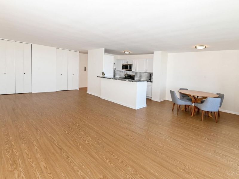 2324 Madison Road, Unit 1701, Cincinnati, OH 45208 Photo 4