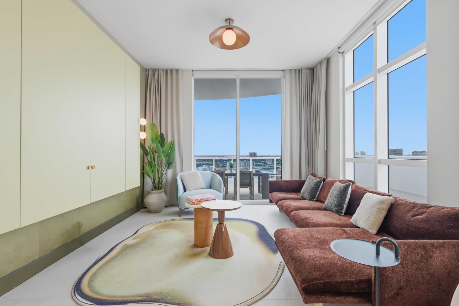 1945 S Ocean Drive, Unit 2408, Hallandale Beach, FL 33009 Photo
