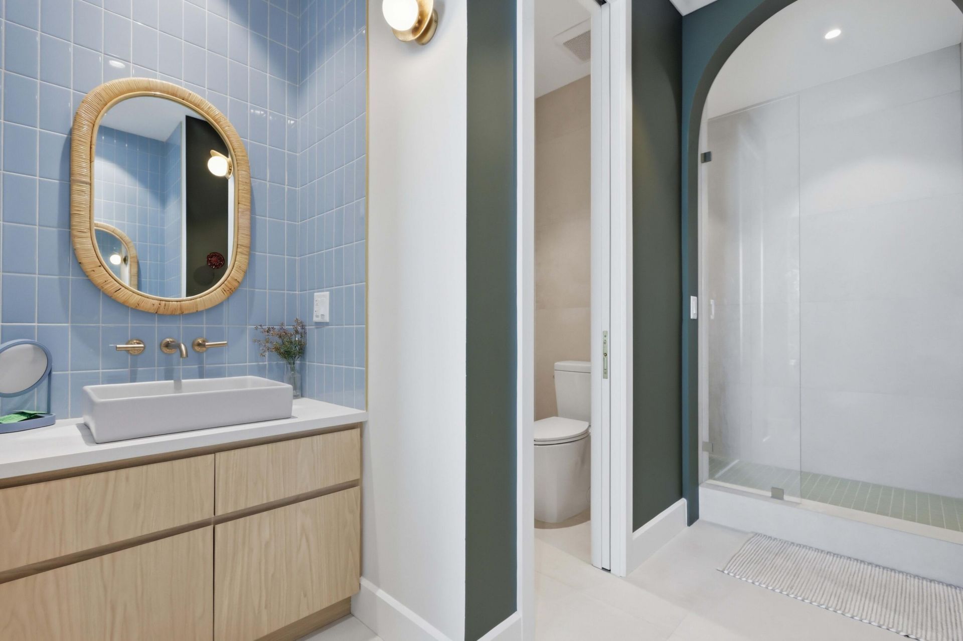 1945 S Ocean Drive, Unit 2408, Hallandale Beach, FL 33009 Photo