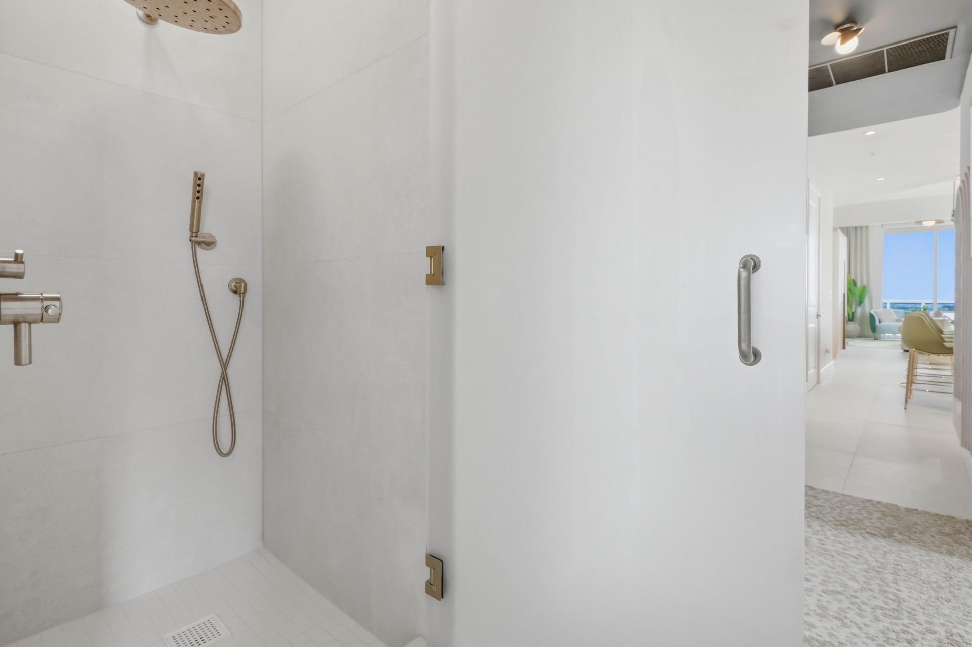 1945 S Ocean Drive, Unit 2408, Hallandale Beach, FL 33009 Photo