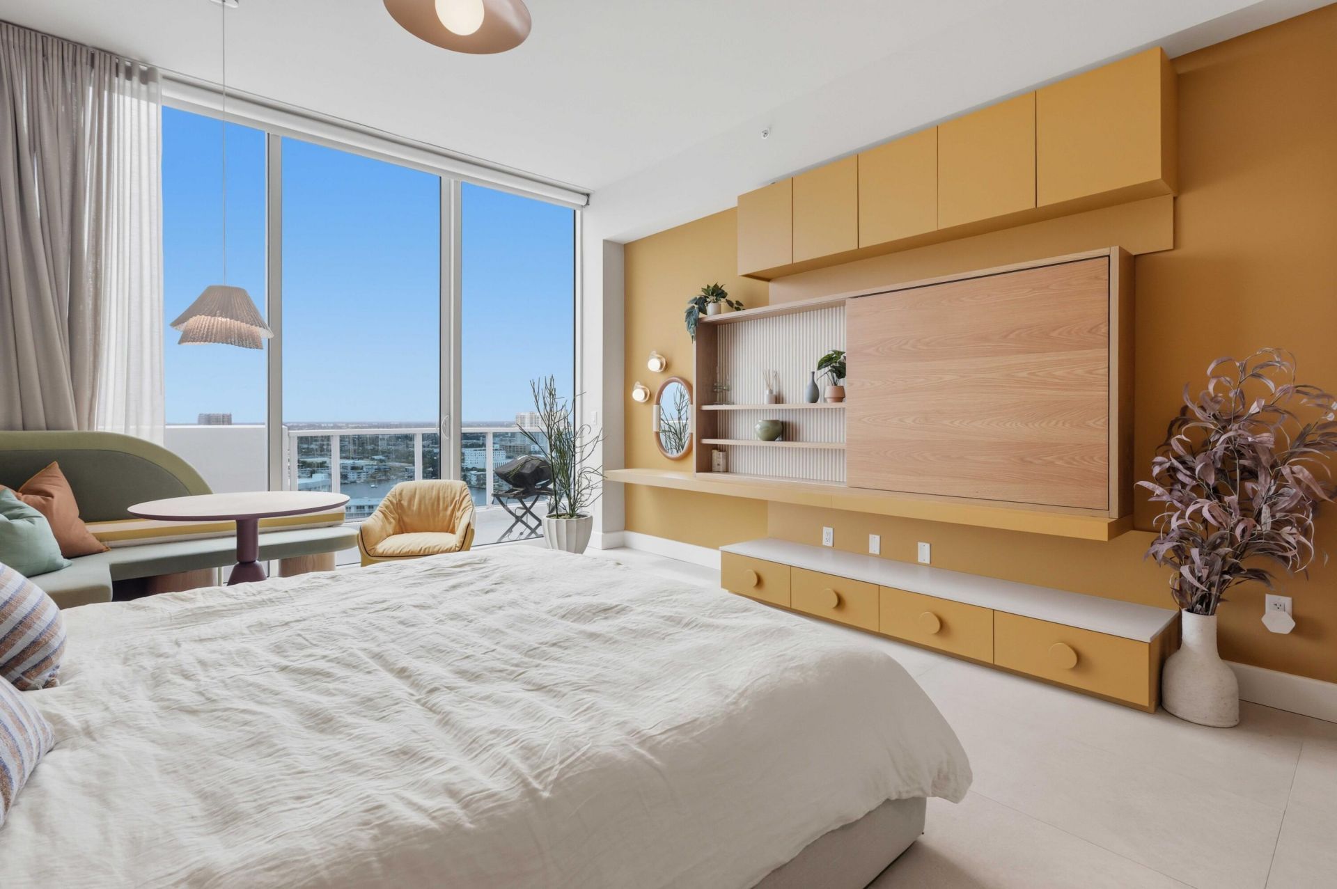 1945 S Ocean Drive, Unit 2408, Hallandale Beach, FL 33009 Photo