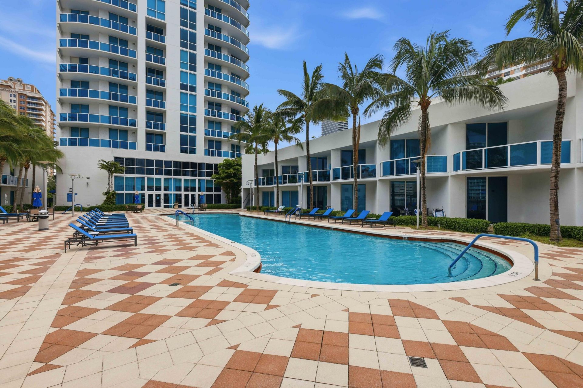 1945 S Ocean Drive, Unit 2408, Hallandale Beach, FL 33009 Photo