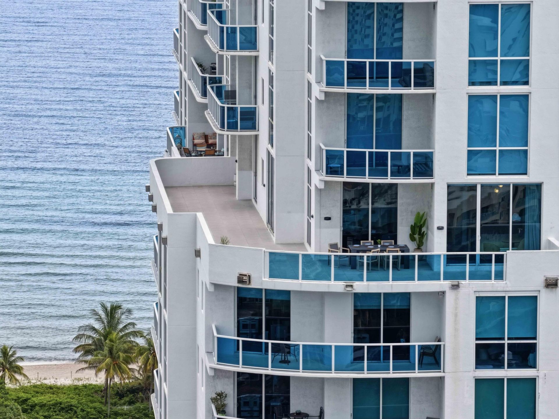 1945 S Ocean Drive, Unit 2408, Hallandale Beach, FL 33009 Photo