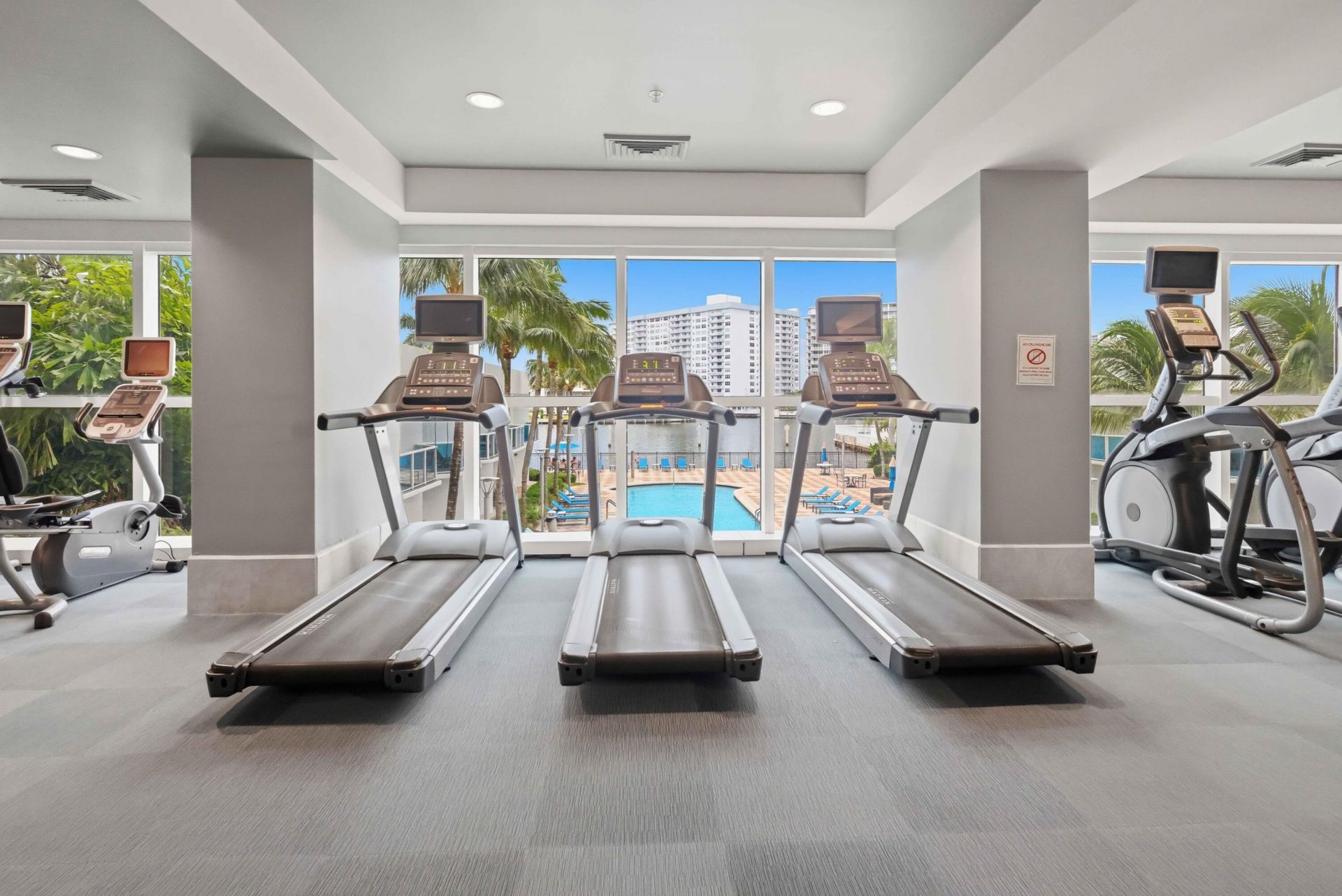 1945 S Ocean Drive, Unit 2408, Hallandale Beach, FL 33009 Photo