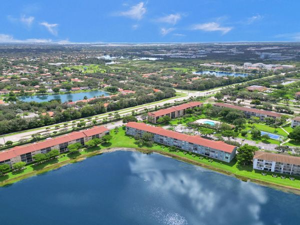 1400 SW 131ST Way, Unit 305Q, Pembroke Pines, FL 33027