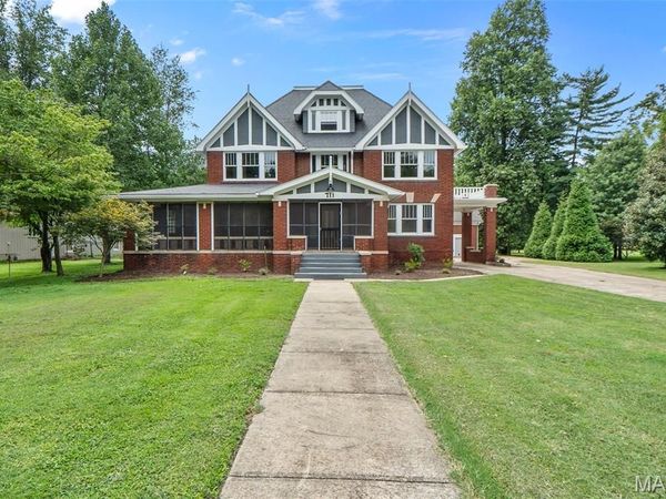 711 N Kingshighway Street , Sikeston, MO 63801
