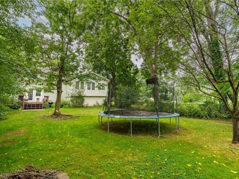 551 Harmon Street SW, North Canton, OH 44720 Photo 2