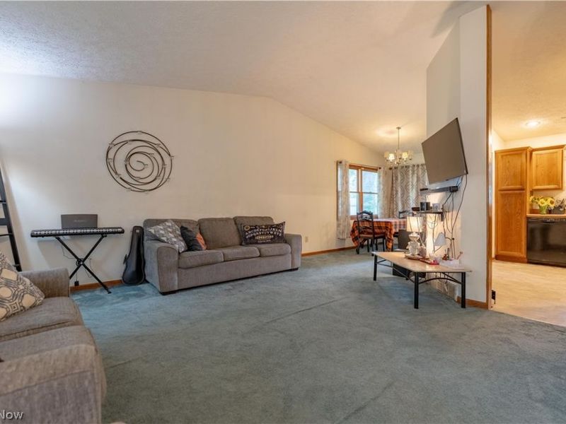 551 Harmon Street SW, North Canton, OH 44720 Photo 7