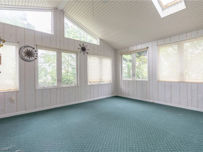 551 Harmon Street SW, North Canton, OH 44720 Photo 9