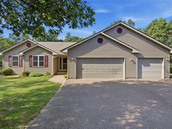 6200 Joanne Lane, Altoona, WI 54720
