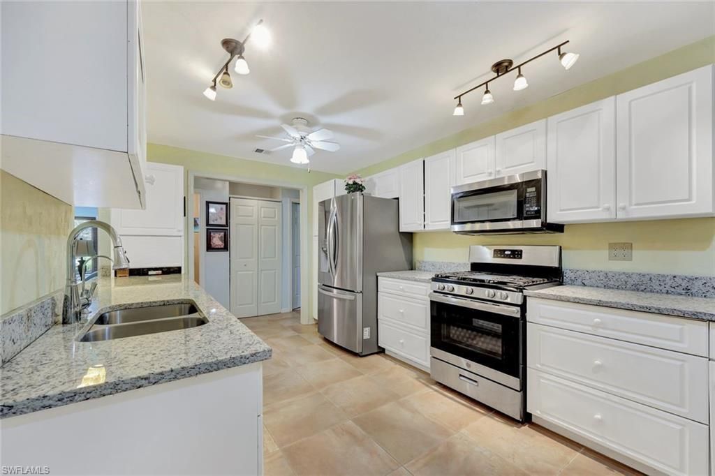 360 16th Ave Nw, Naples, FL 34120 Photo