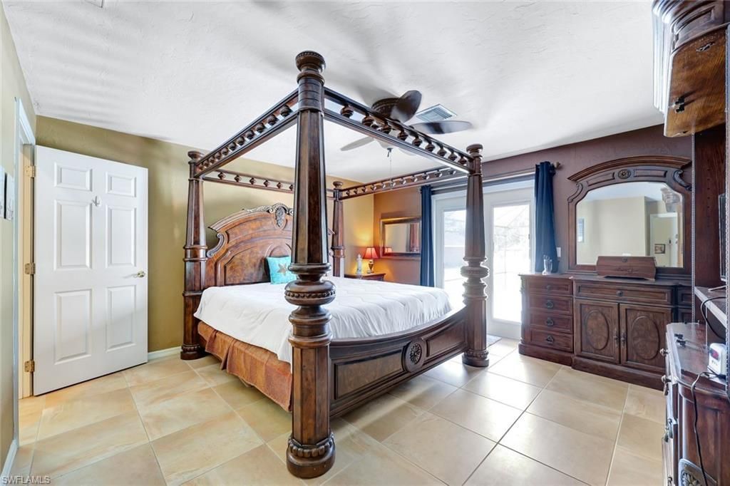 360 16th Ave Nw, Naples, FL 34120 Photo