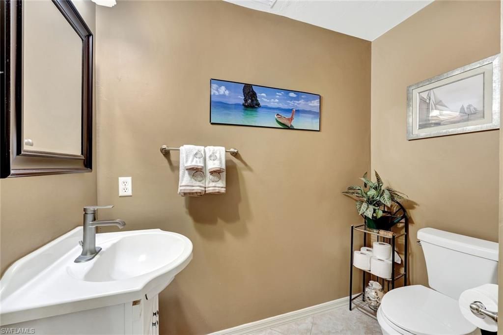 360 16th Ave Nw, Naples, FL 34120 Photo