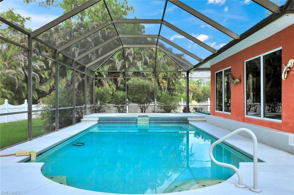 360 16th Ave Nw, Naples, FL 34120 Photo
