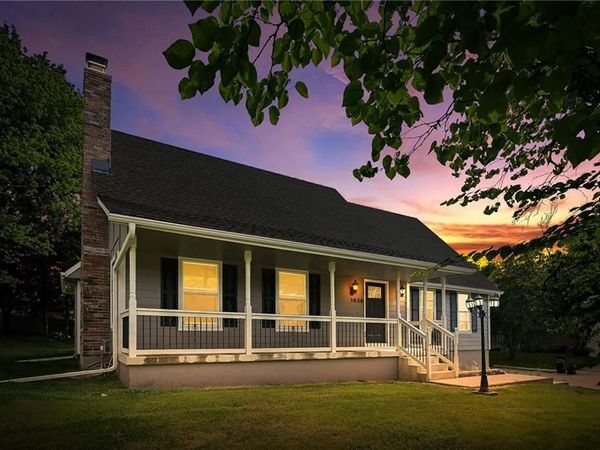 1636 NE Thames Drive, Lee's Summit, MO 64086
