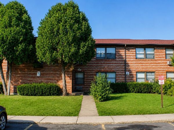 2902 31st Street, Unit 5, Zion, IL 60099