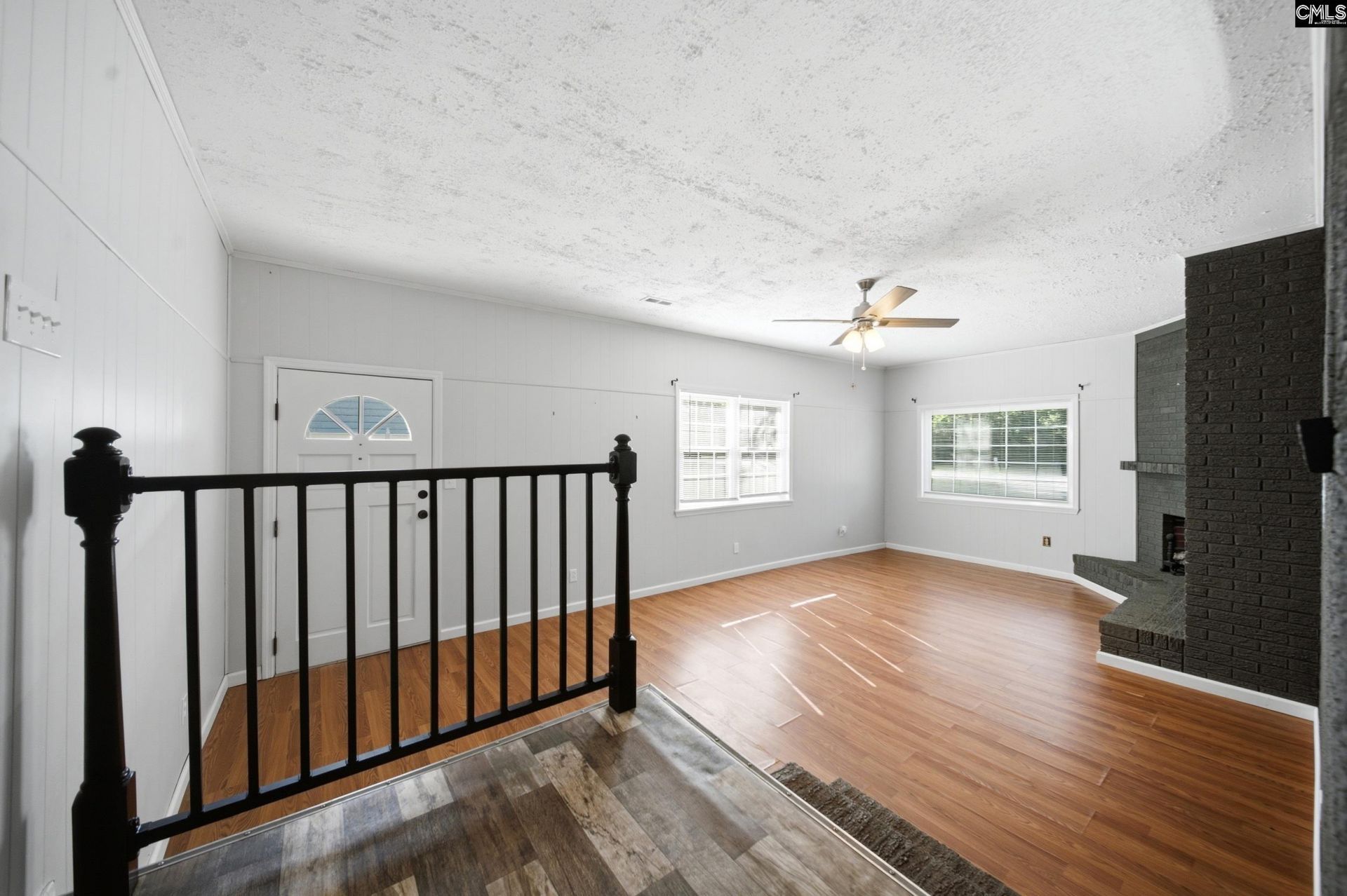 215 Summerland Avenue Photo 20