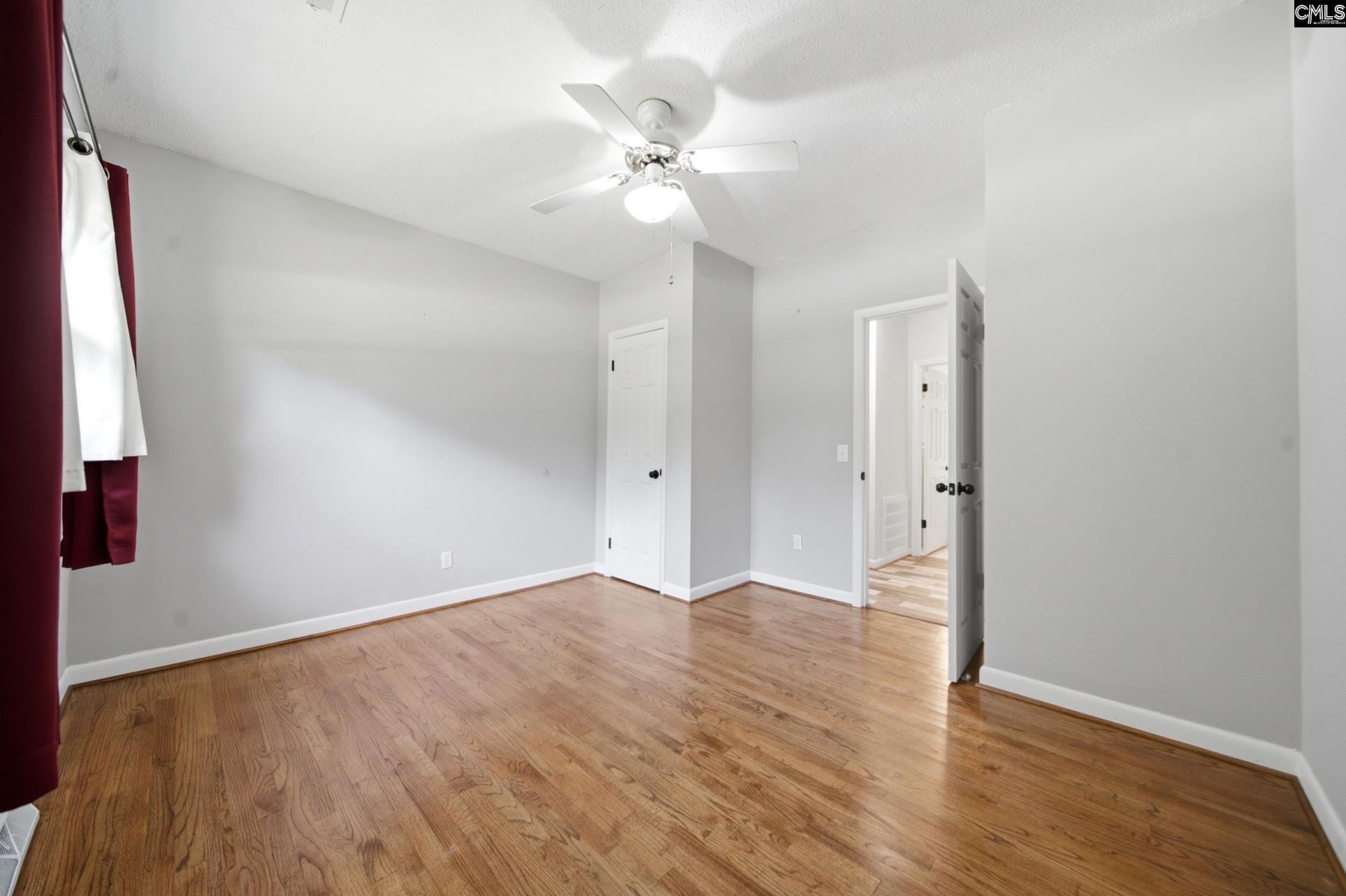 215 Summerland Avenue Photo 26