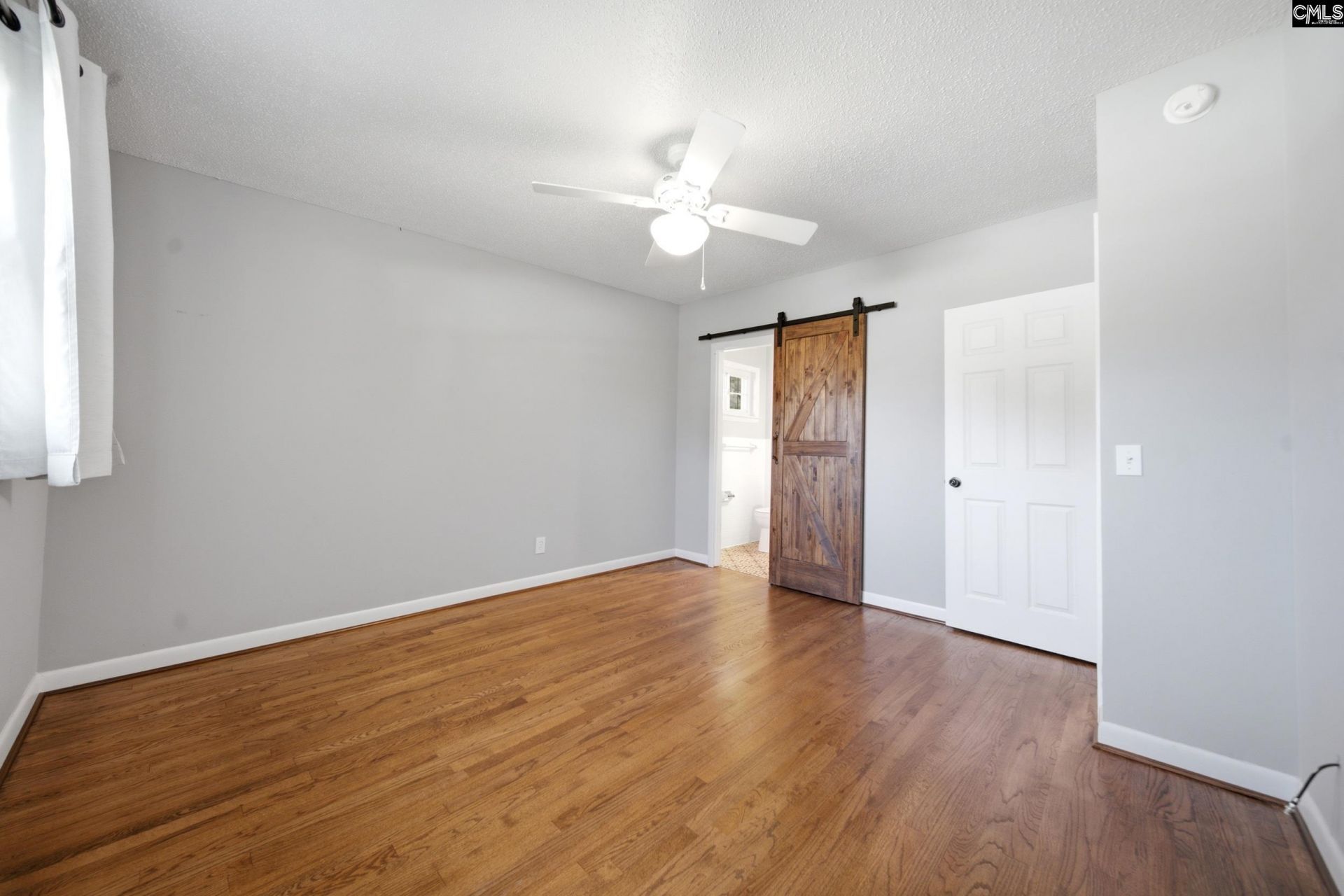 215 Summerland Avenue Photo 35