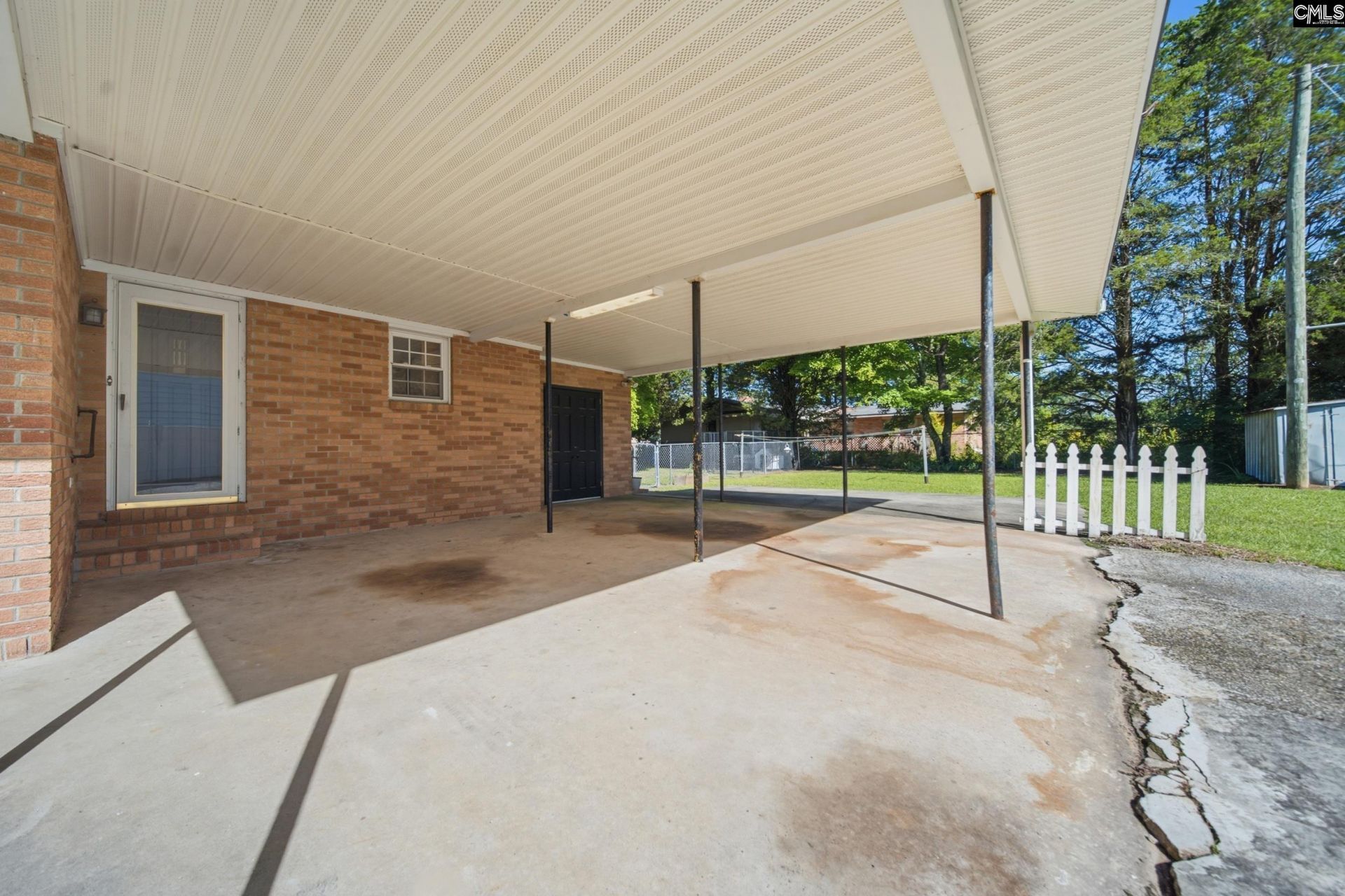 215 Summerland Avenue Photo 38
